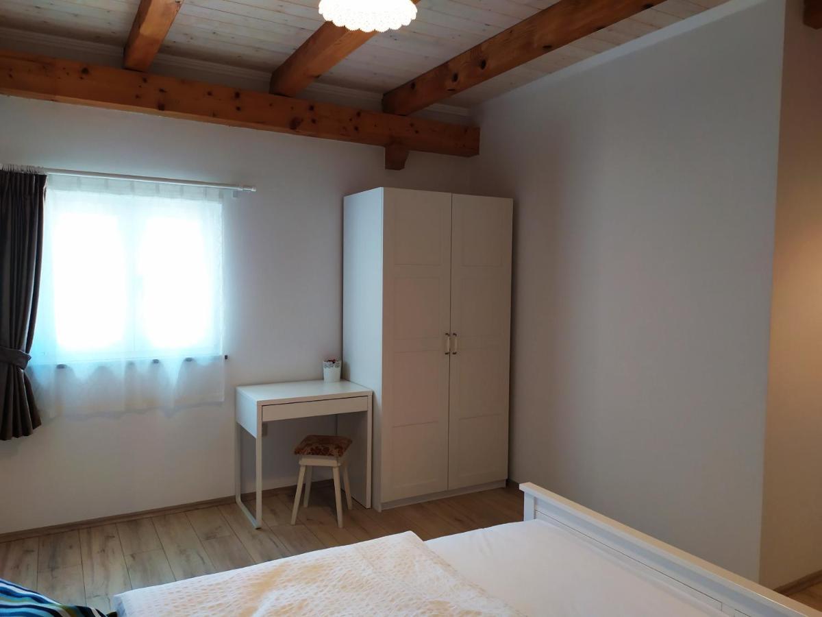 Mama Residence Ровиньско село Экстерьер фото